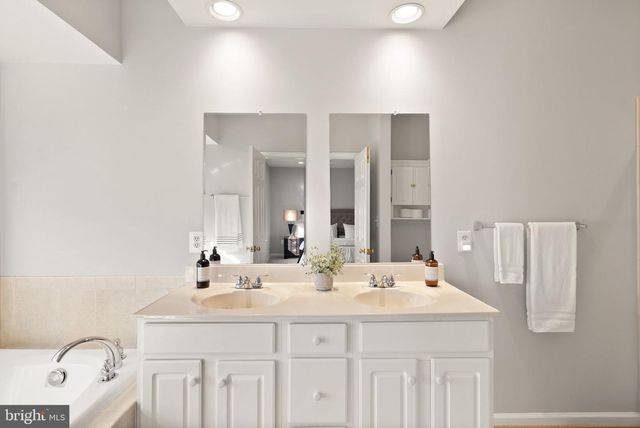 6719 ASPEN TRACE CT, Annandale, VA 22003