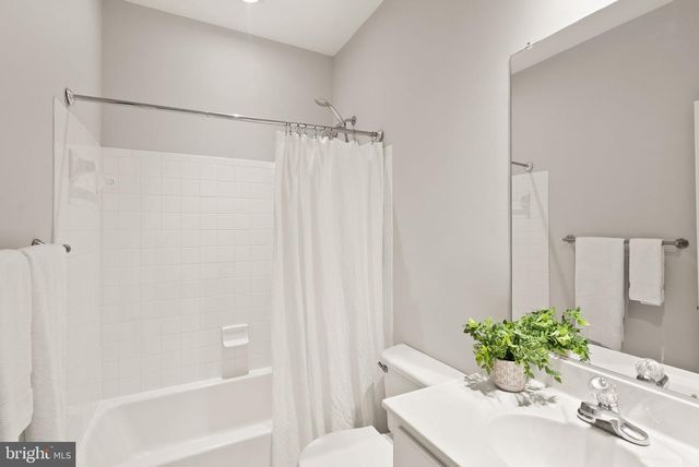 6719 ASPEN TRACE CT, Annandale, VA 22003