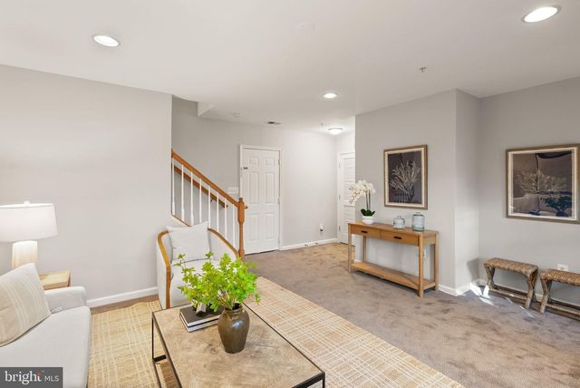 6719 ASPEN TRACE CT, Annandale, VA 22003