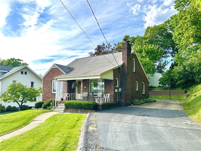 2 W Leasure Ave, New Castle, PA 16105