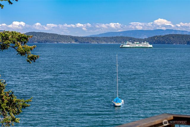 162 Sea Ranch Road, Lopez Island, WA 98261