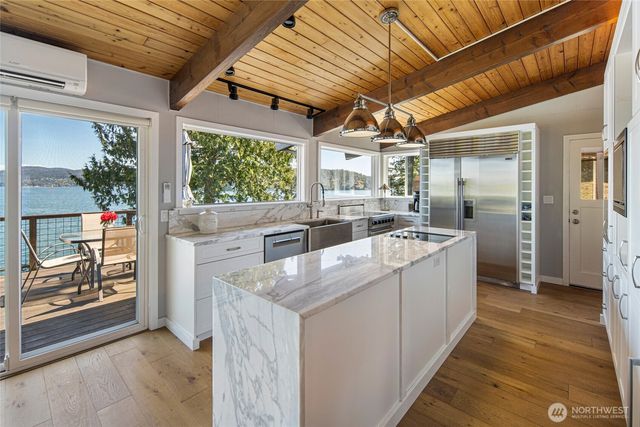 162 Sea Ranch Road, Lopez Island, WA 98261