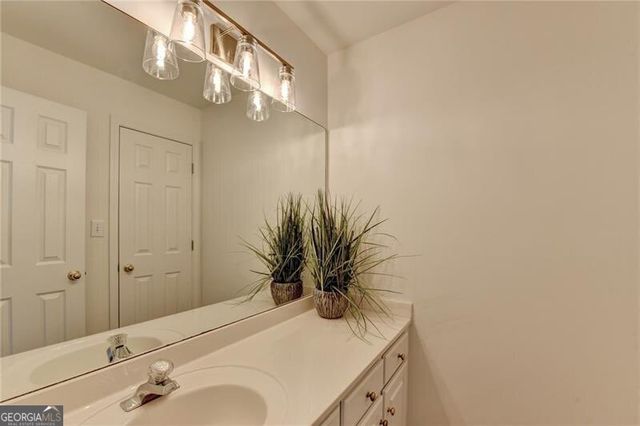 715 Apsley Way, Johns Creek, GA 30022