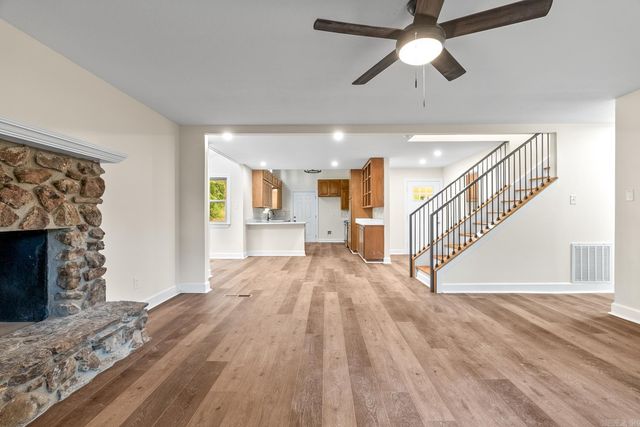 13100 Kanis Road, Little Rock, AR 72211