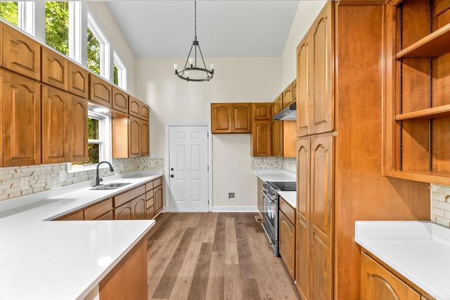 13100 Kanis Road, Little Rock, AR 72211