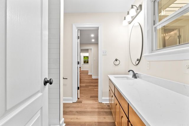 13100 Kanis Road, Little Rock, AR 72211