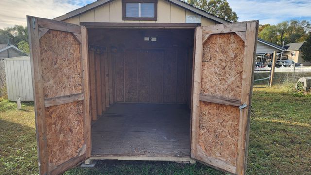 500 E Lincoln Street, Buffalo, MO 65622