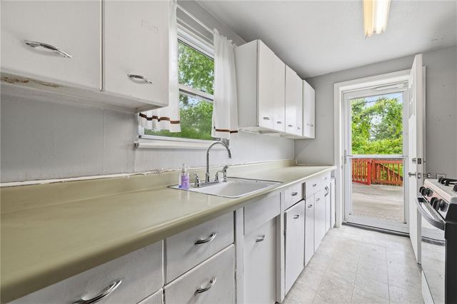 120 Dorseyville Rd, O'hara, PA 15215