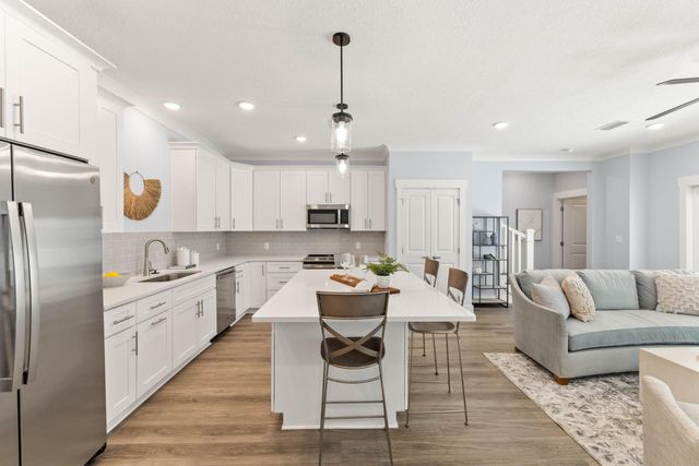 100 Beach Drive 9, Destin, FL 32541