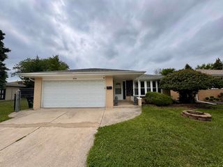 17204 Bernadine Street, Lansing, IL 60438
