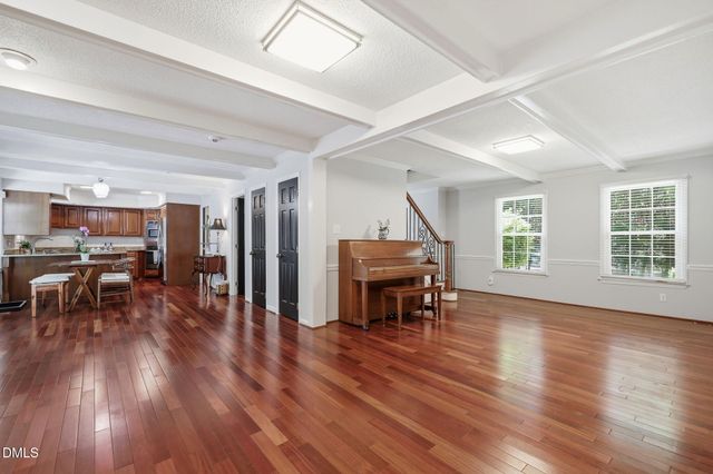 100 Moray Court, Cary, NC 27511