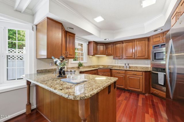 100 Moray Court, Cary, NC 27511
