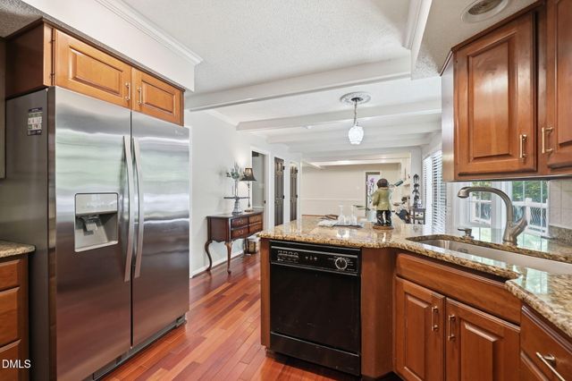 100 Moray Court, Cary, NC 27511