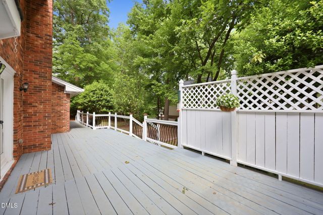 100 Moray Court, Cary, NC 27511