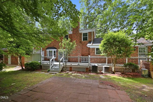 100 Moray Court, Cary, NC 27511
