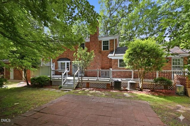 100 Moray Court, Cary, NC 27511