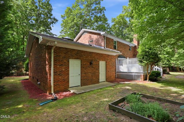 100 Moray Court, Cary, NC 27511