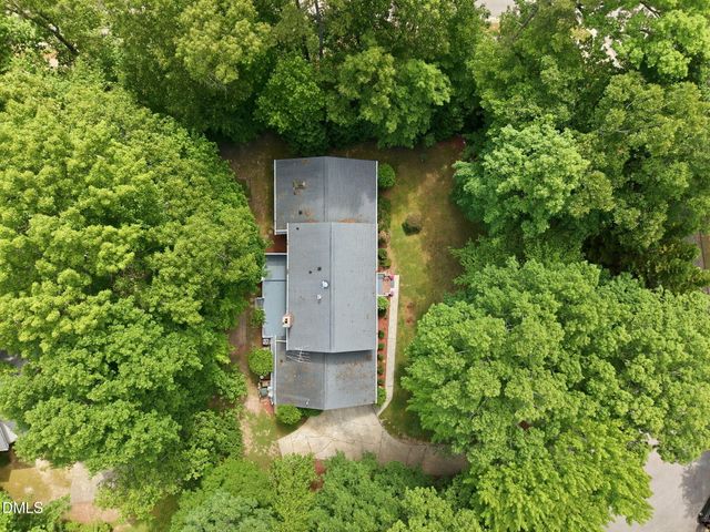 100 Moray Court, Cary, NC 27511