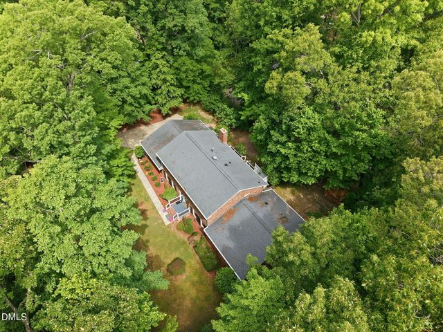 100 Moray Court, Cary, NC 27511