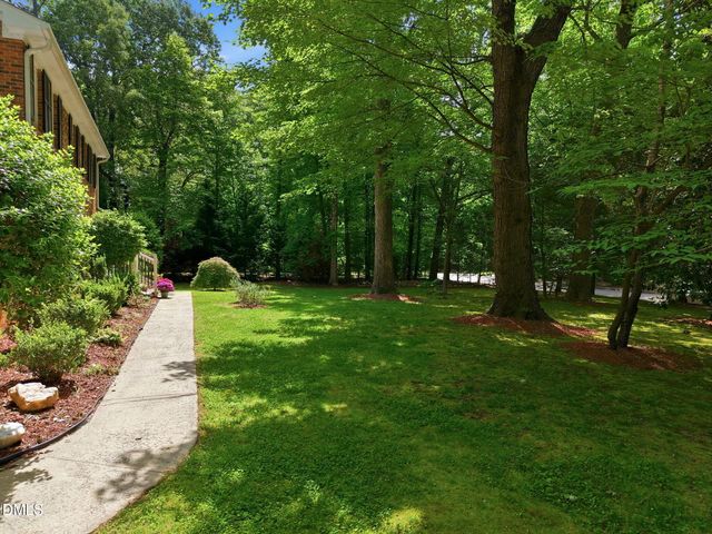100 Moray Court, Cary, NC 27511