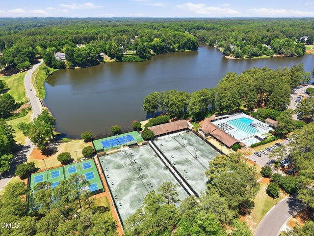 100 Moray Court, Cary, NC 27511