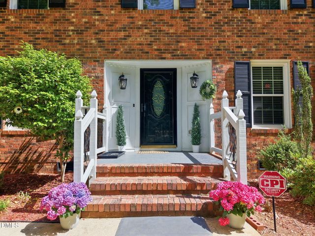 100 Moray Court, Cary, NC 27511