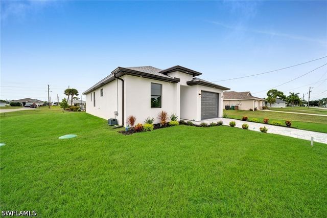 2015 NW 23rd ST, Cape Coral, FL 33993