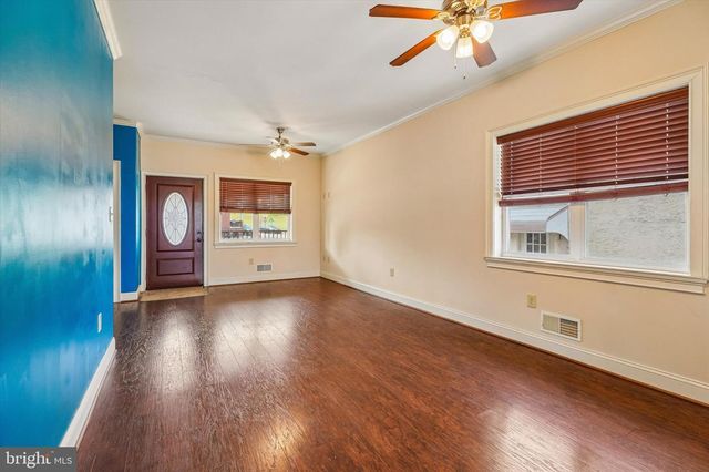 439 FORD ST, Bridgeport, PA 19405