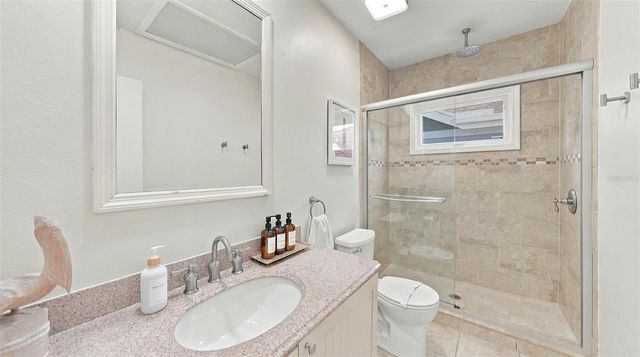 539 FOREST WAY 539, Longboat Key, FL 34228