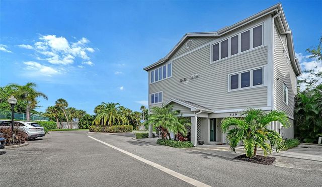 539 FOREST WAY 539, Longboat Key, FL 34228