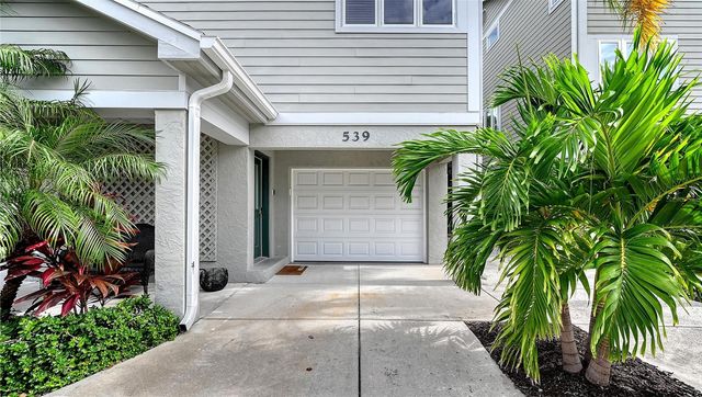 539 FOREST WAY 539, Longboat Key, FL 34228