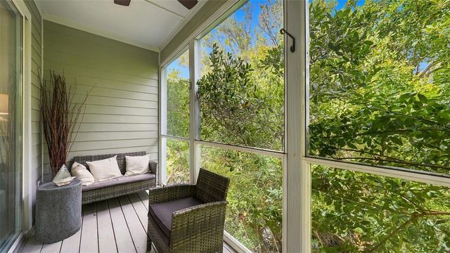 539 FOREST WAY 539, Longboat Key, FL 34228