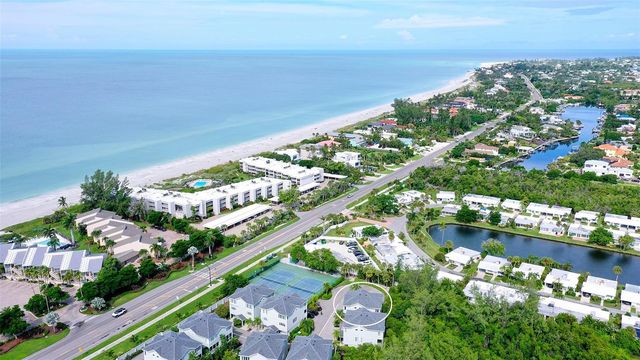 539 FOREST WAY 539, Longboat Key, FL 34228