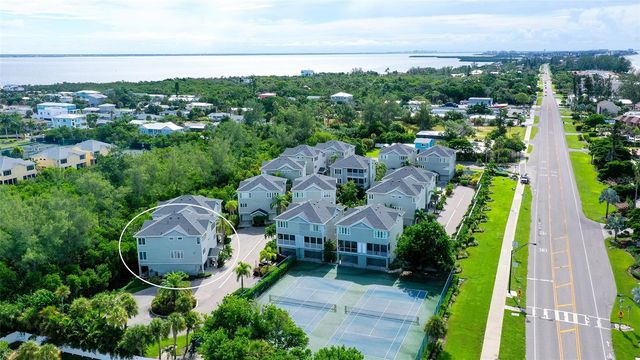 539 FOREST WAY 539, Longboat Key, FL 34228