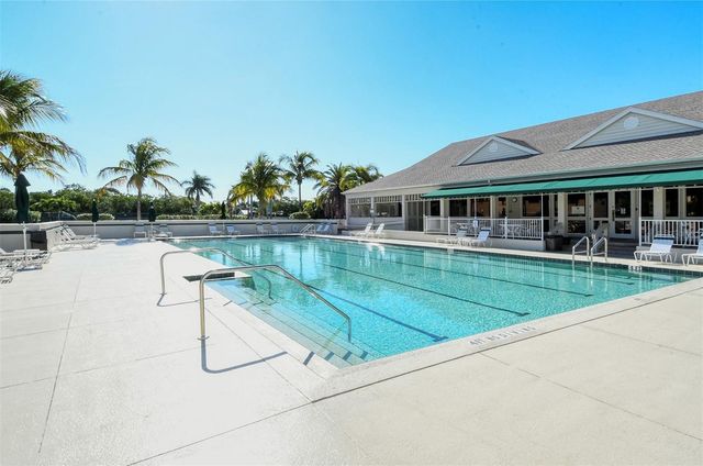 539 FOREST WAY 539, Longboat Key, FL 34228