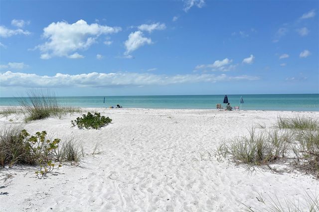539 FOREST WAY 539, Longboat Key, FL 34228