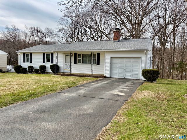 45 Westbrook Drive, Waterbury, CT 06705