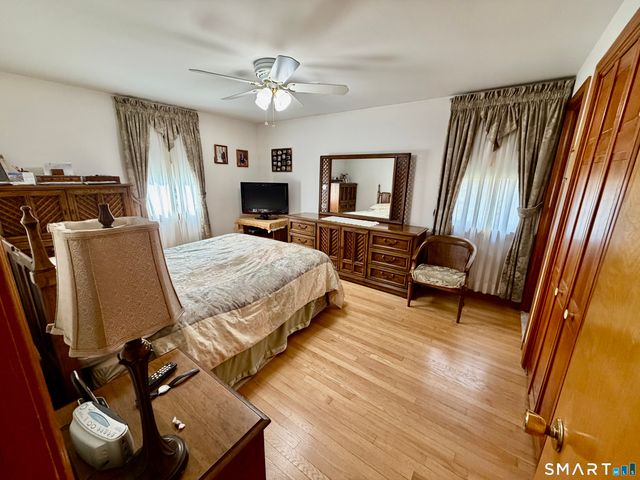 45 Westbrook Drive, Waterbury, CT 06705