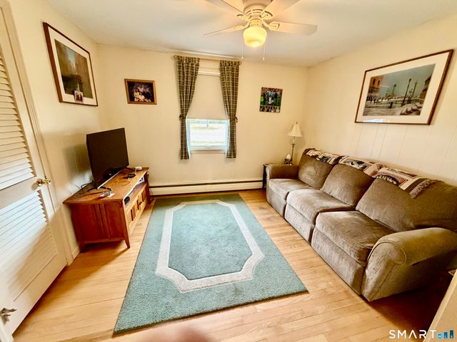 45 Westbrook Drive, Waterbury, CT 06705