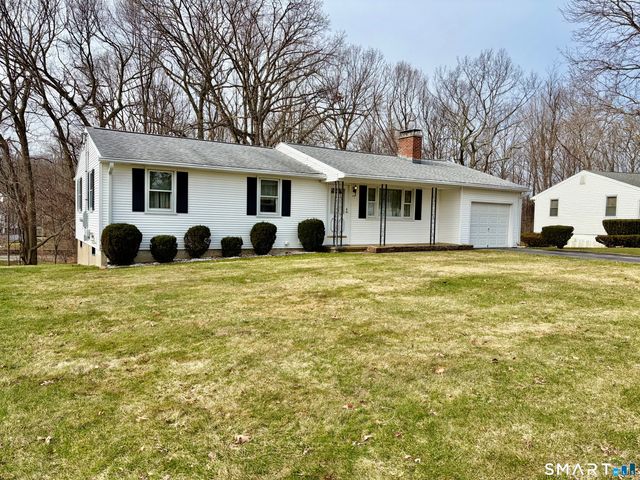 45 Westbrook Drive, Waterbury, CT 06705