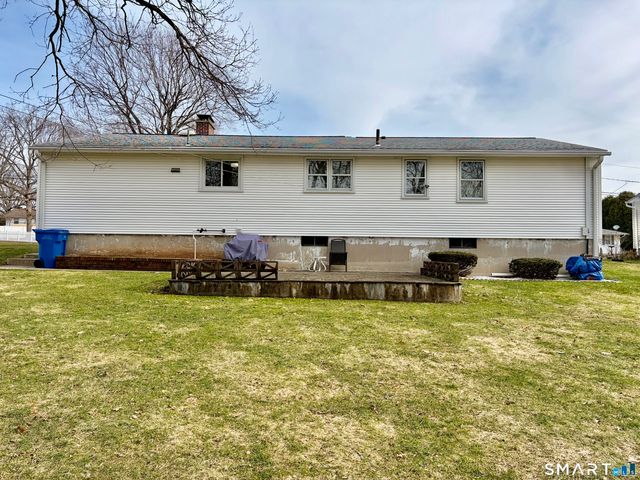 45 Westbrook Drive, Waterbury, CT 06705