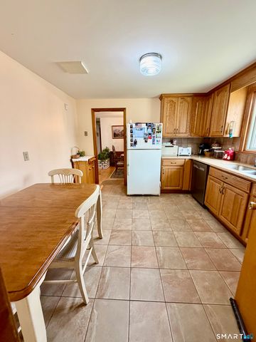 45 Westbrook Drive, Waterbury, CT 06705