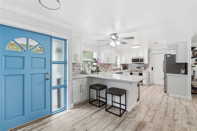 240 N DEVON AVENUE, Winter Springs, FL 32708