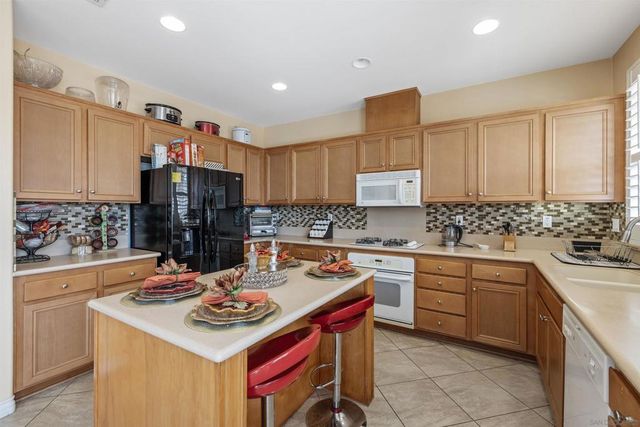 1871 Crystal Bluff Ct., San Diego, CA 92154