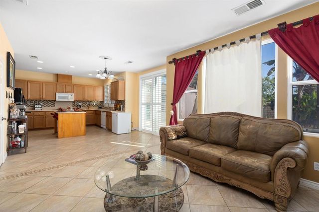 1871 Crystal Bluff Ct., San Diego, CA 92154