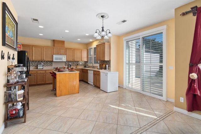 1871 Crystal Bluff Ct., San Diego, CA 92154