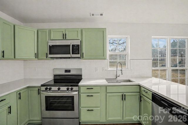 8106 Castlemaine Drive, Matthews, NC 28104