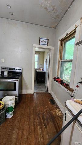 216 S Main Street, Farmington, MO 63640