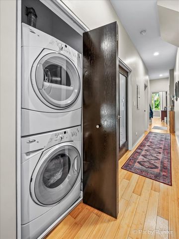 1308 N BOSWORTH Avenue 2, Chicago, IL 60622