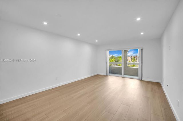 8101 Camino Real c402, Miami, FL 33143
